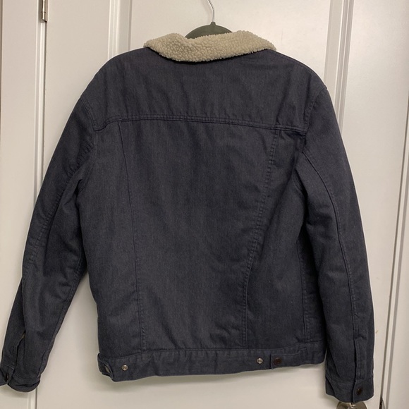 Levi’s Sherpa Jacket - Picture 4 of 4